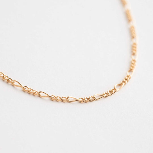 Figaro chain necklace gold show