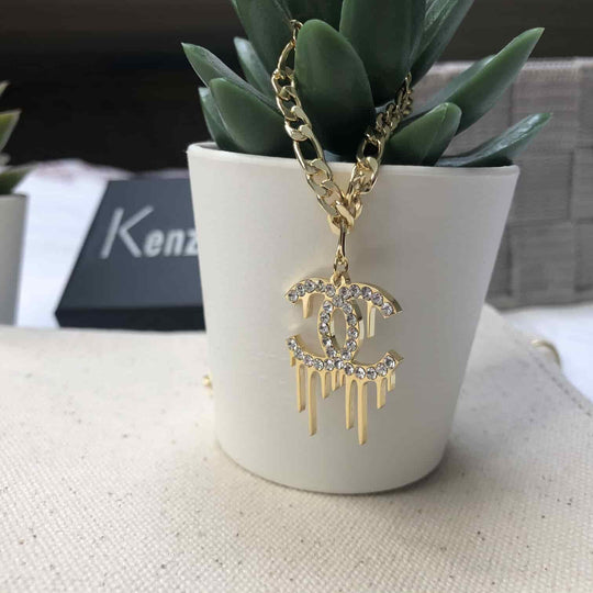 Dripping necklace | custom jewelry | Kenzella jewelry